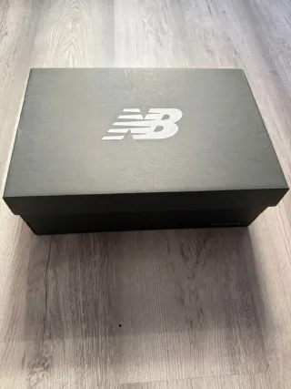 New Balance 9060 Negro