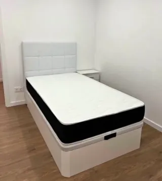 Canapé abatible madera beige y blanco