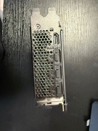 MSI GeForce RTX 3050 - Excelente estado