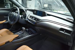 LEXUS UX 2.0 250h Premium
