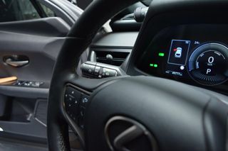 LEXUS UX 2.0 250h Premium