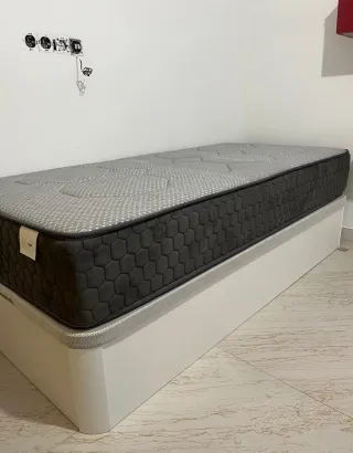 Canapé de madera con cajón