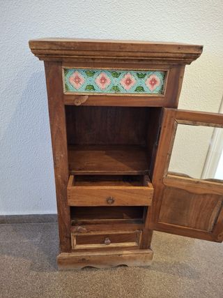 Mueble auxiliar de madera