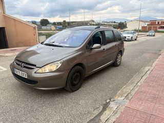 Peugeot 307 SW 2002 7 plazas