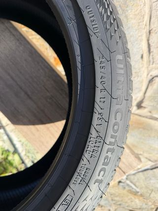 Neumático Continental 245/40 R17 Ultracontact