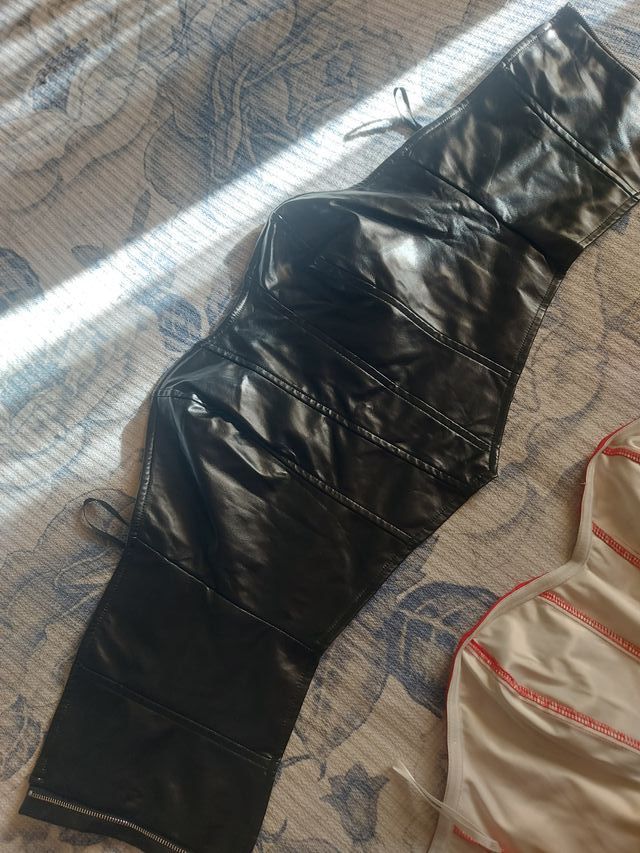 Corsetti donna neri e rossi taglia L