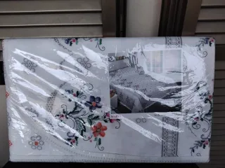 Copriletto 2 piazze cotone ricamato