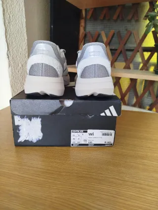 Adidas Lightblaze Gris y Blanco