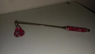 Apagavelas y posavelas decorados