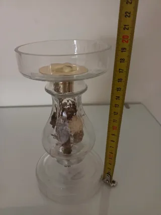 Portavelas de cristal con detalles dorados