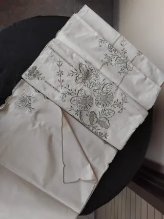 Tovaglia Cotone Ricamata 12 Persone