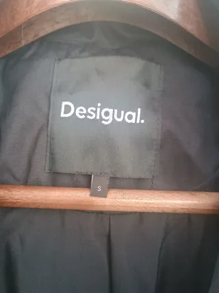 Gabardina-chaleco Desigual Talla S/M
