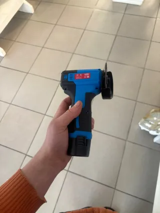 Mini Amoladora Angular 12V con Accesorios
