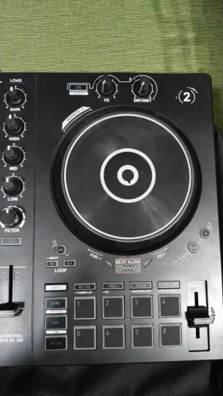 Controladora Hercules DJControl Impulse 300