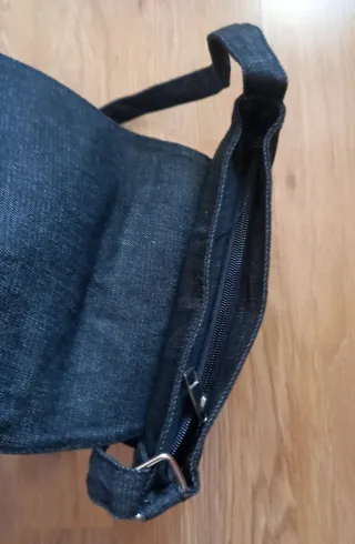 Bolso bandolera unisex con parches