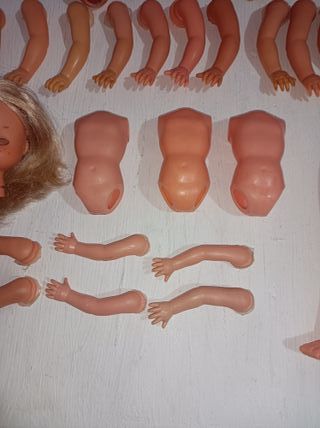 Lote 40 pezzi Nancy Lucas Lesly Famosa (LEED)