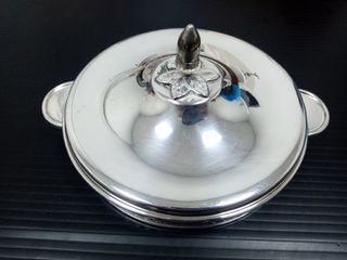 6 vassoietti argentati + 4 piatti in terracotta