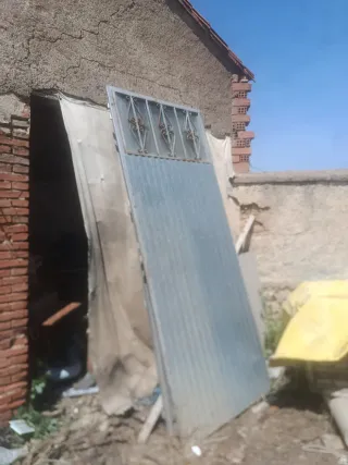 Puerta de garaje 3 hojas 300x120 (incluye  marco)