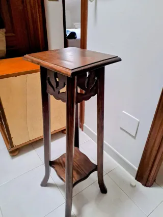 Pie de madera hecho a mano, precio negociable