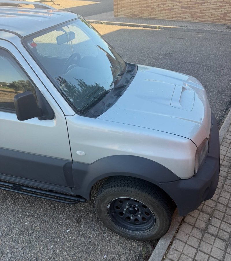 Suzuki Jimny 2016 - foto 1