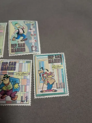 Lotto 5 francobolli Disney San Marino 1970