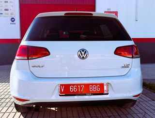 VOLKSWAGEN  GOLF VII GASOLINA 2 AÑOS GARANTÍA