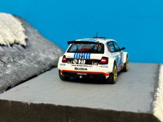 Diorama Rally Montecarlo 1:43