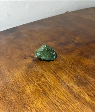 Piedra mineral verde y Cenicero de ónix