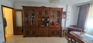 Mueble de salón de madera