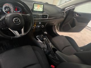 Mazda 3 2015