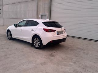 Mazda 3 2015