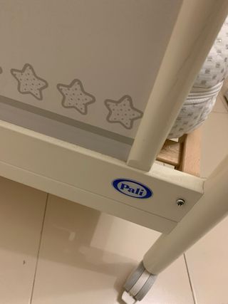 Culla per neonato con orsetti e stelle.   PALI.