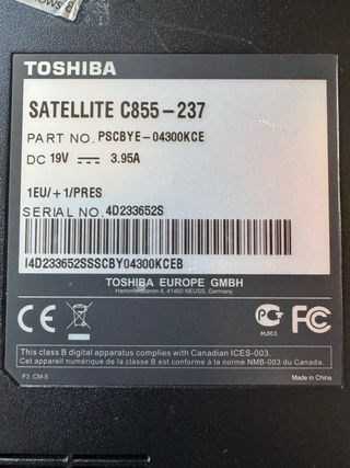 Portátil Toshiba i5 funcionando