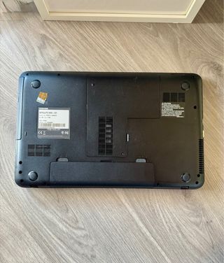 Portátil Toshiba i5 funcionando