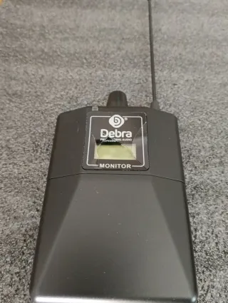 Sistema audio debra Pro Er 202  UHF dual Chanel