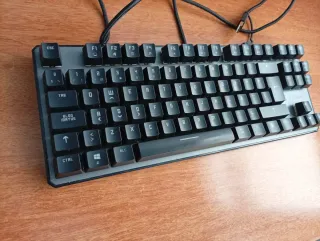 Nuevo Teclado mecánico Gaming Krom Kernel TKL RGB