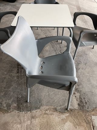 Juego de terraza 4 sillas y mesa