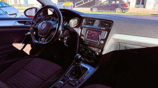 VOLKSWAGEN  GOLF VII GASOLINA 2 AÑOS GARANTÍA GARA