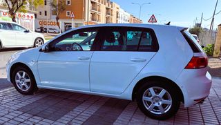 VOLKSWAGEN  GOLF VII GASOLINA 2 AÑOS GARANTÍA GARA