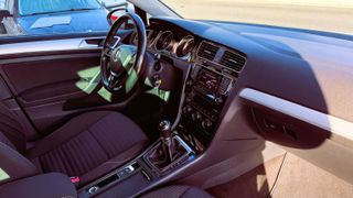 VOLKSWAGEN  GOLF VII GASOLINA 2 AÑOS GARANTÍA GARA