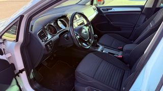 VOLKSWAGEN  GOLF VII GASOLINA 2 AÑOS GARANTÍA GARA