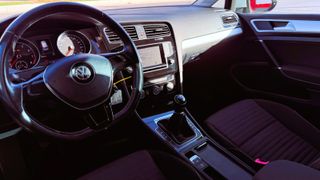 VOLKSWAGEN  GOLF VII GASOLINA 2 AÑOS GARANTÍA GARA