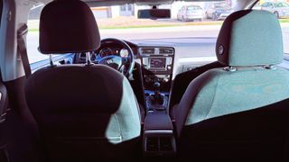 VOLKSWAGEN  GOLF VII GASOLINA 2 AÑOS GARANTÍA GARA