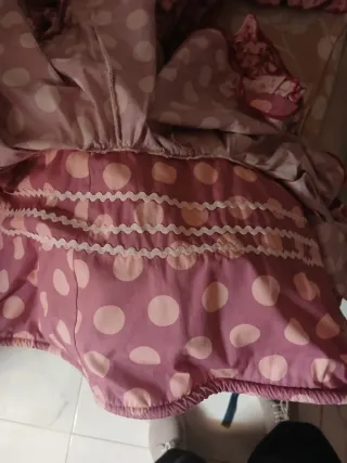 Traje de Flamenca rosa con flecos