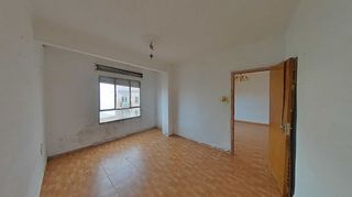 Piso en venta en Centro en Chiva