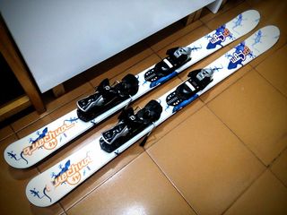 SNOWBLADES 120cm. ESQUIS CORTOS. BIG FOOT.