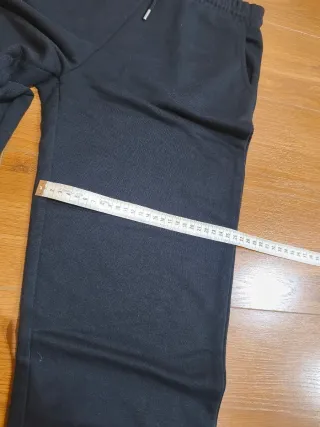 Pantalón deportivo negro Stradivarius
