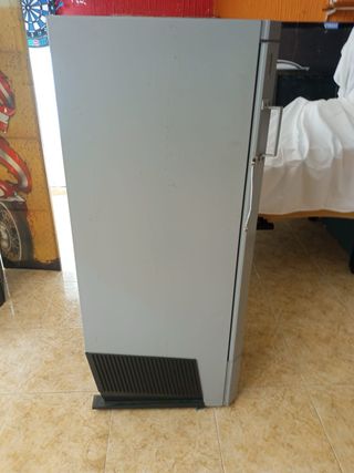 Nevera expositora refrigerada