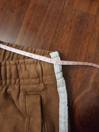 Conjunto Nike Talla S Marrón y Blanco