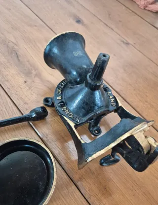 Molinillo de café antiguo DE ENGLAND